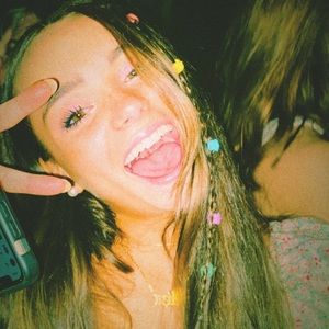 Meet your Posher, Eliza